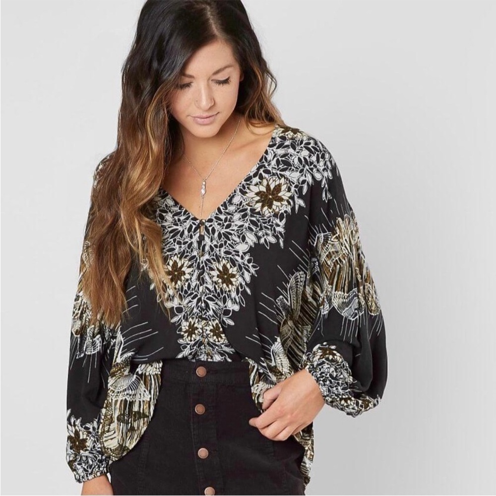 Free People Birds of A Feather Top Black Bird Pattern Oversized Fit Size XS